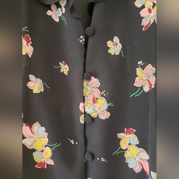 GORGEOUS Esprit sheer floral blouse - Picture 6 of 7